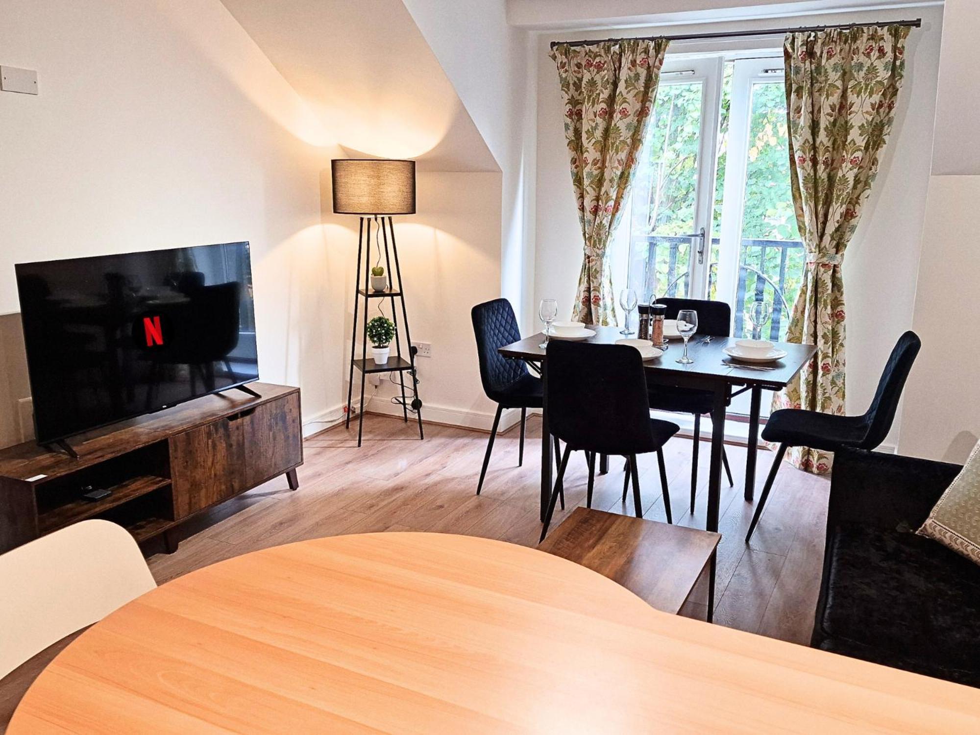 Luxury Spacious Apartment- Sleeps 4 Loughborough Exterior photo